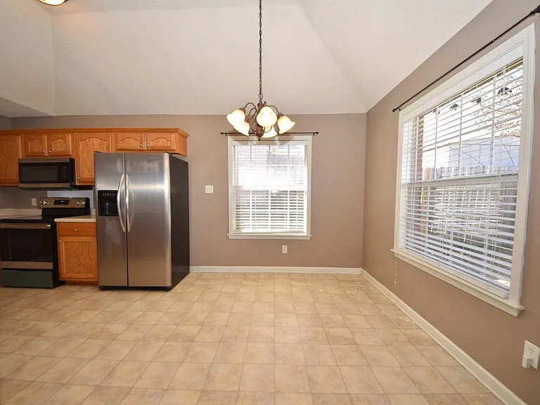 6898 Skylar Mill Ave — Photo 7