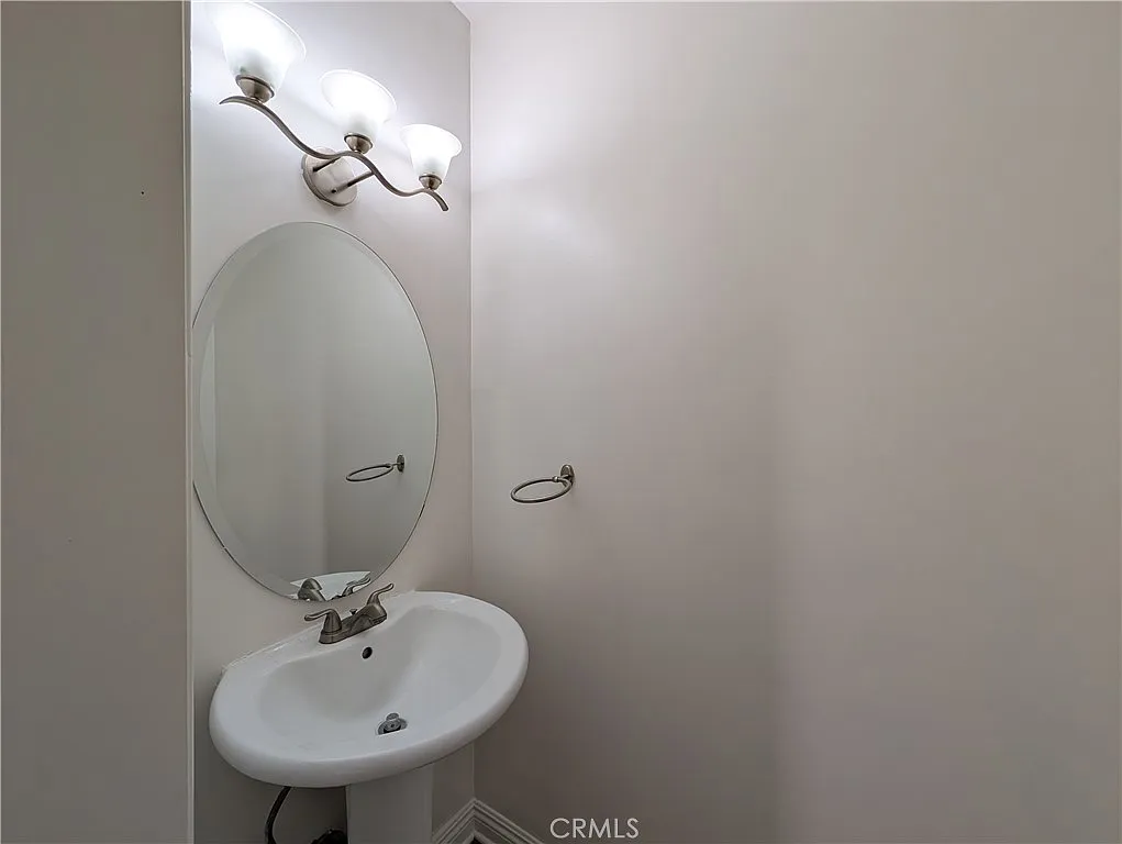 3 bed, 1410 sqft, $4,500 — Photo 4
