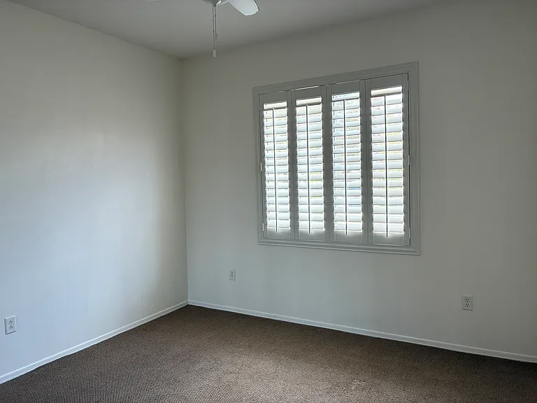 2581 Leighton Ave — Photo 15