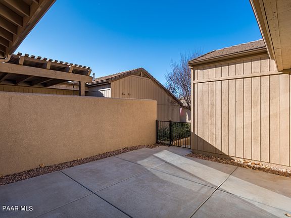 5th image of 2160 Clubhouse Dr