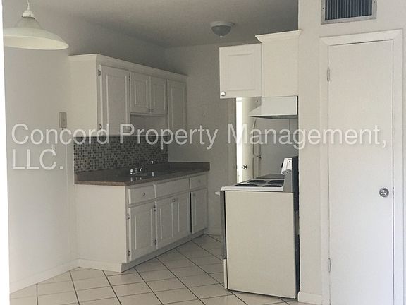 5th image of 400 Cooley Ave APT 6