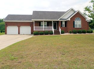 105 Hawkins Dr, Pikeville, NC 27863