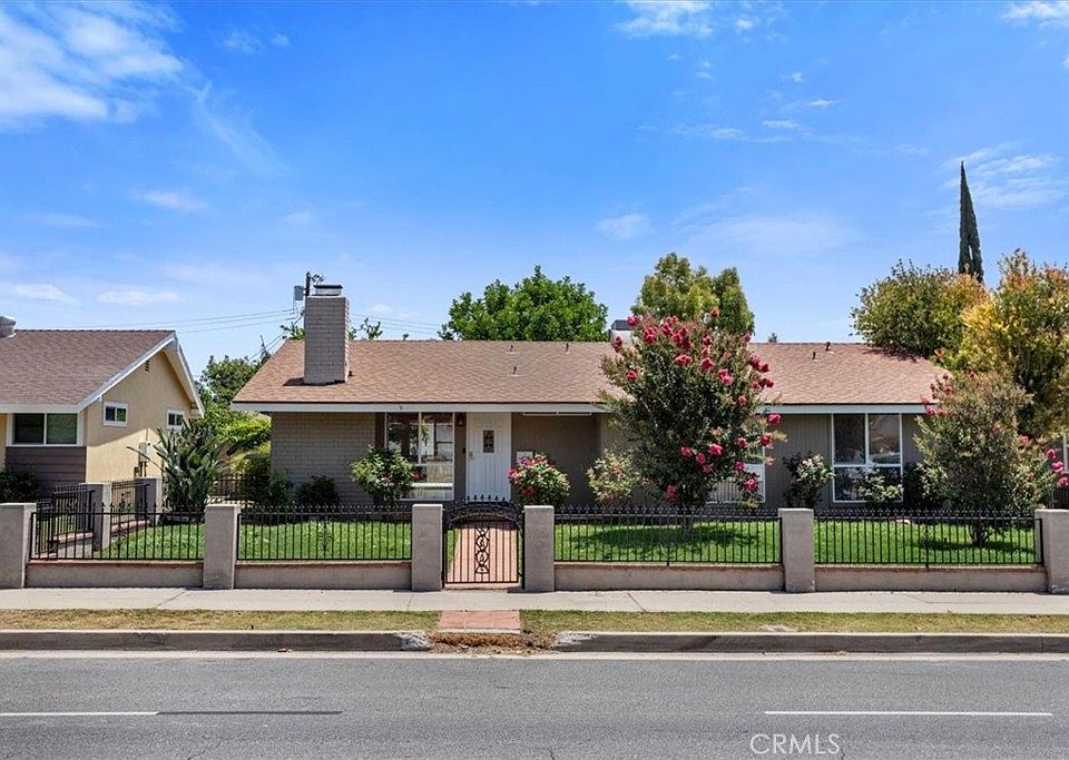 1st image of 7942 De Soto Ave