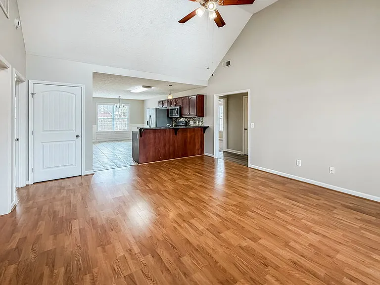 3360 Cornerstone Dr — Photo 7