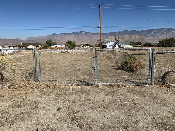 5th image of 8513 Fremontia Way