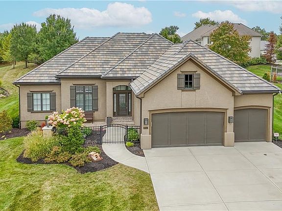 2nd image of 6310 Edgewater Dr