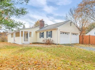 6 Randall Rd, Ipswich, MA 01938