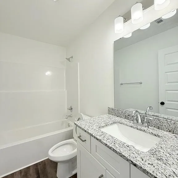 211 S Eagle Ln — Photo 8