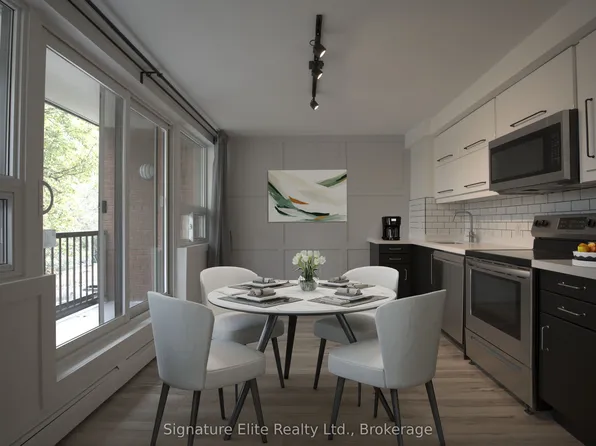 291 Scarlett Rd #303, Toronto, ON M6N 4L1