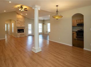 412 Cargill Dr, Briarcliff, TX 78669