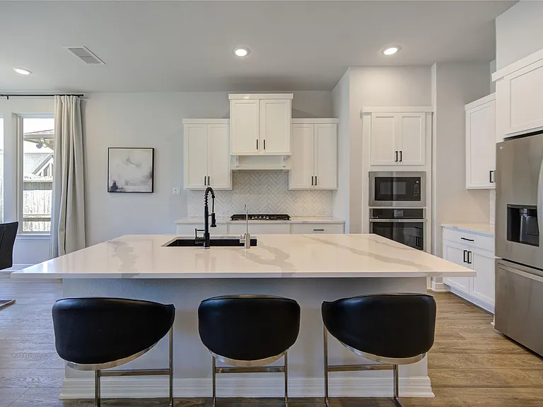 4110 Sherman Oak Ln — Photo 12