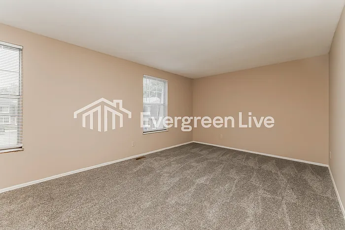 7689 Mount Hood Dr — Photo 13
