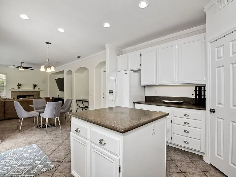6057 Paseo Carreta — Photo 13
