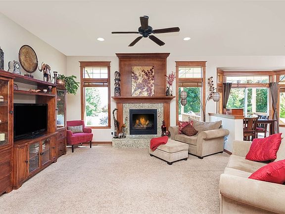 3rd image of 2403 W Kammi Ave