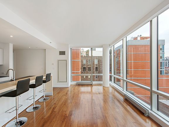5th image of 166 W 18th St APT 10A