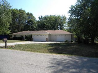 11568 Wagon Ln, Roscoe, IL 61073