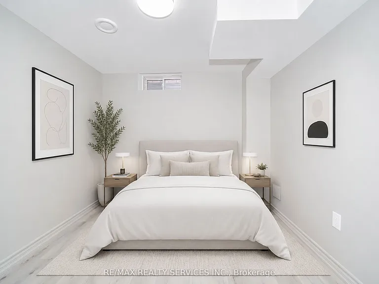 74 Bremner St #BASEMENT — Photo 4
