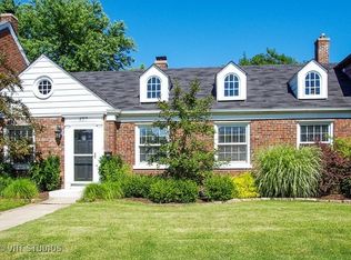 427 Asbury Ave, Evanston, IL 60202