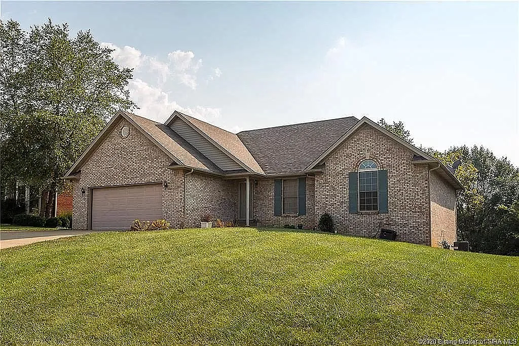 2814 Sandalwood Dr photo 1