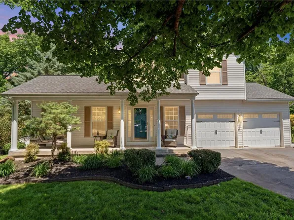 8 Raleigh Ct, Sanatoga, PA 19464
