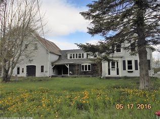 61 Mechanic St, Norridgewock, ME 04957