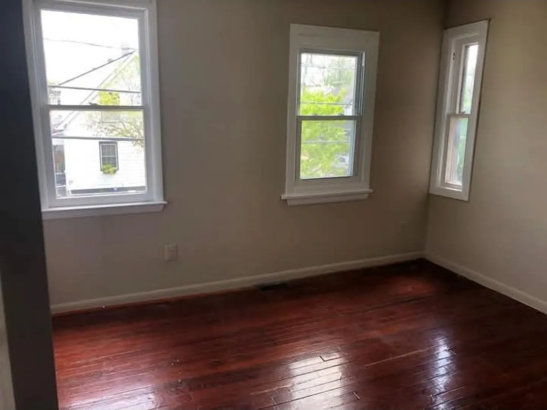 254 Tioga St — Photo 3