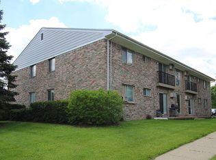 3620 Richmond St APT 8, Lansing, MI 48911
