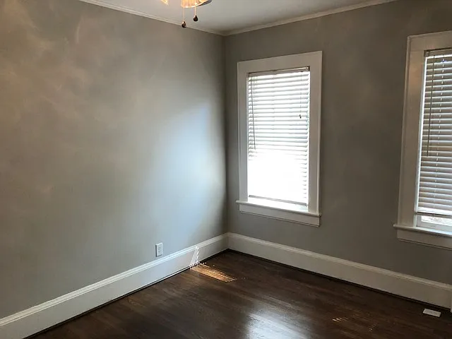 1227 N Highland Ave NE — Photo 6