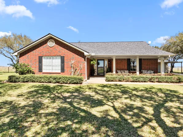 764 County Road 207, East Bernard, TX 77435