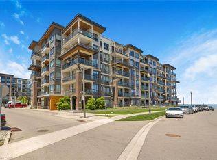10 Esplanade Ln #310, Grimsby, ON L3M0H1