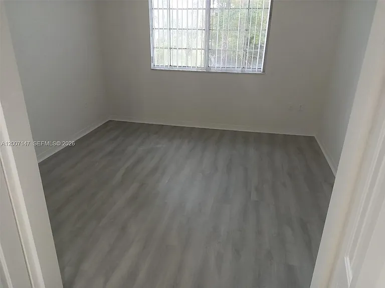 4175 N Haverhill Rd #922 — Photo 17