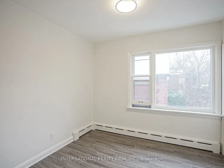 293 Indian Grv W #3 — Photo 7