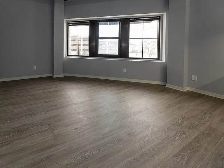 22241 Michigan Ave — Photo 68