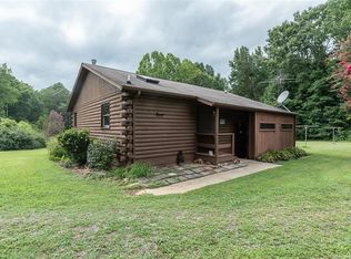 1515 Brookhollow Rd, Efland, NC 27243