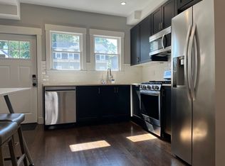 8 Chestnut Ave APT 1, Jamaica Plain, MA 02130