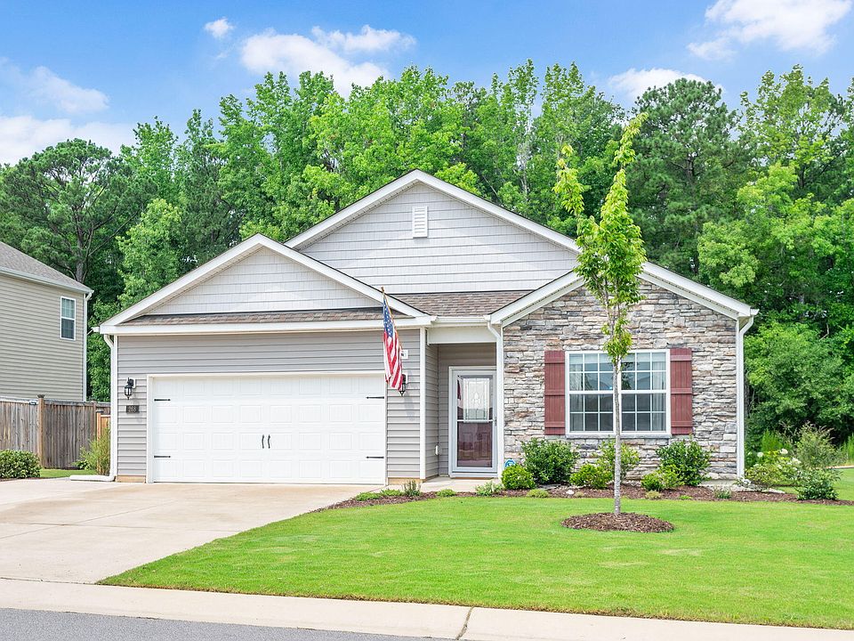 1st image of 268 Silver Maple Dr