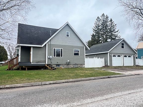 3rd image of 1000 Young St