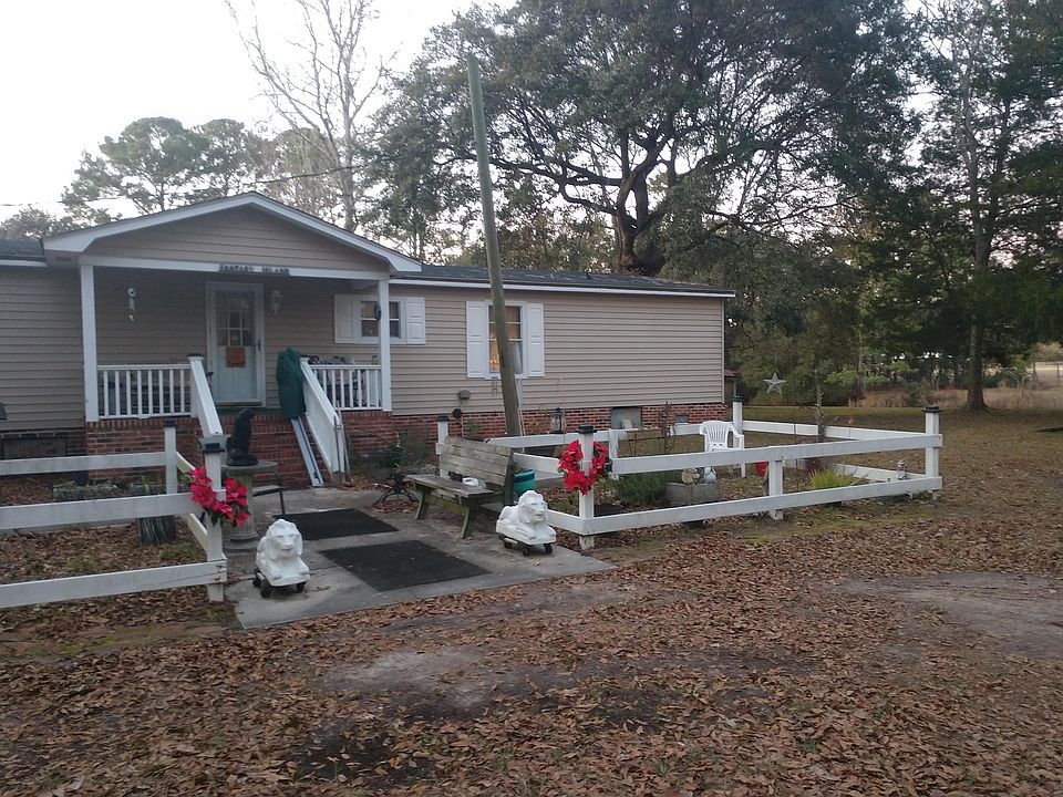 2nd image of 7174 Acorn Ln