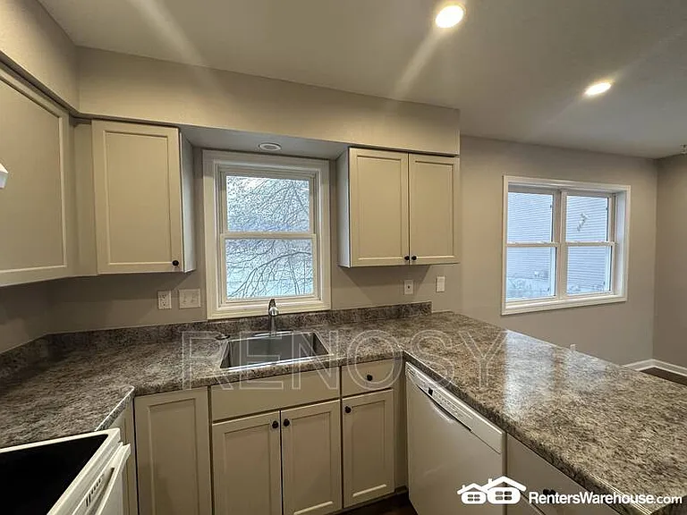 4926 Madison Ave — Photo 26