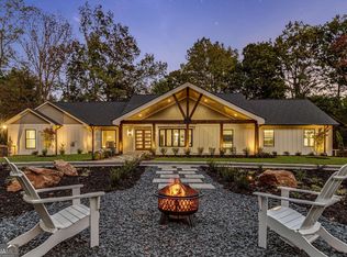 3180 Parker Dr, Cumming, GA 30041