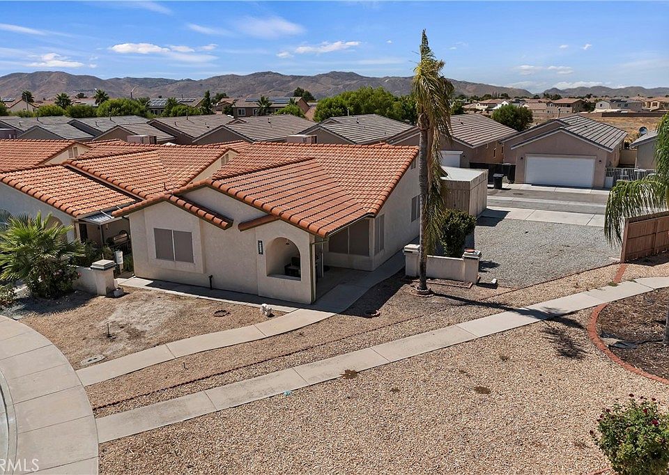 1st image of 470 Camino Corto