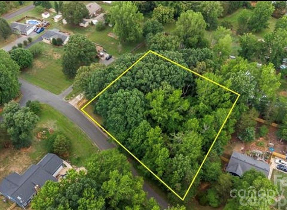 2nd image of 15312 Sharpe Rd