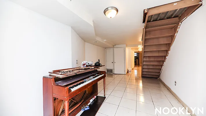 Rented by Nooklyn NYC LLC | media 20