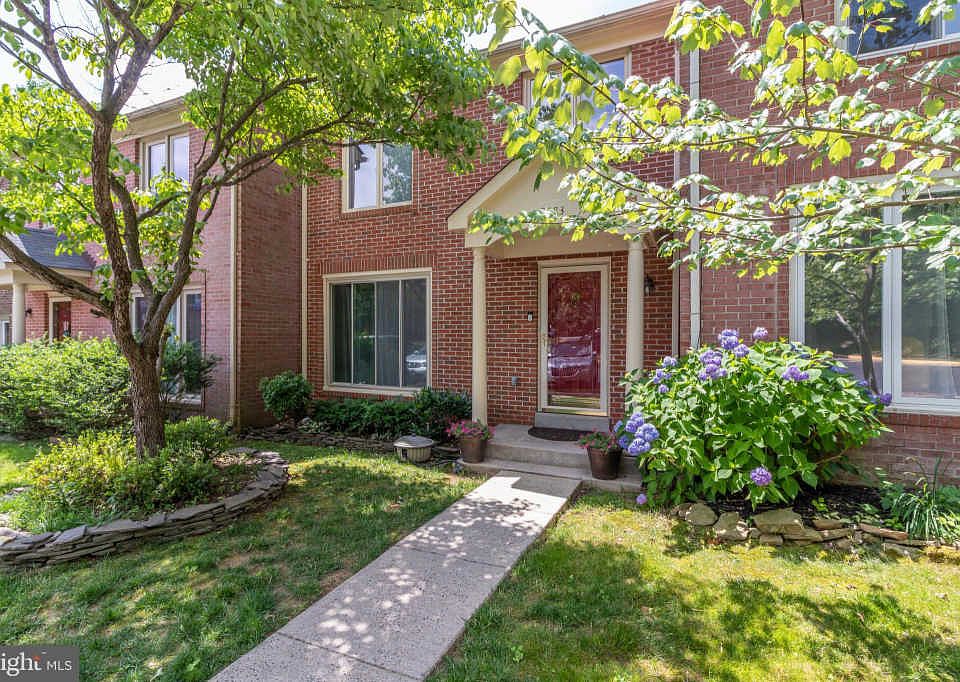 1st image of 9683 Mason Bluff Ct