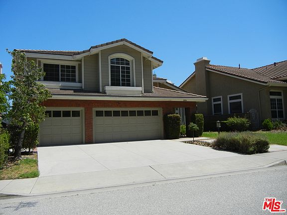 2nd image of 2034 Ashington Dr