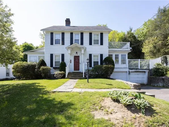 41 Pine Street, Watertown, CT 06795