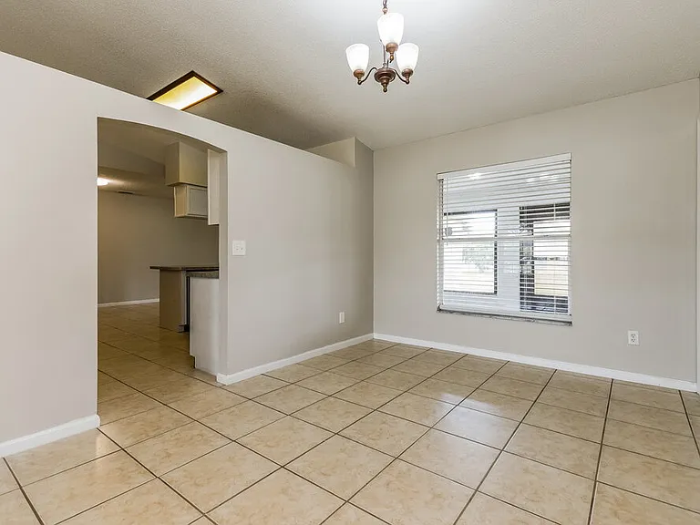 115 Pine Top Ln — Photo 5