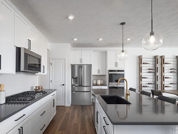 Plenty of Cabinet Storage