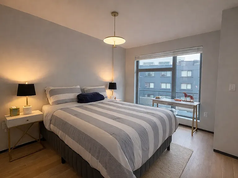 350 W 44th St #Penthouse 3 — Photo 8