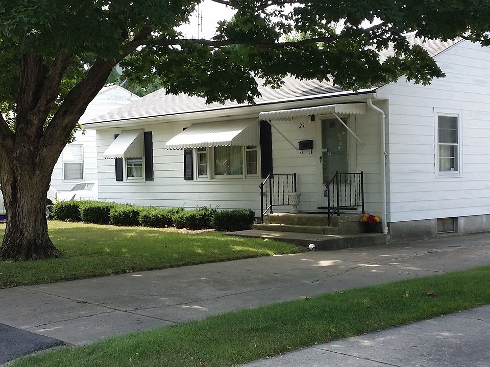 2nd image of 29 Maple Ct